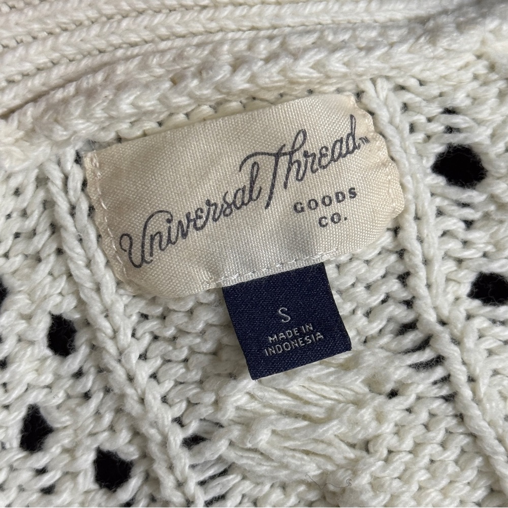 Universal Thread SMALL Cream Button Front Cropped… - image 6